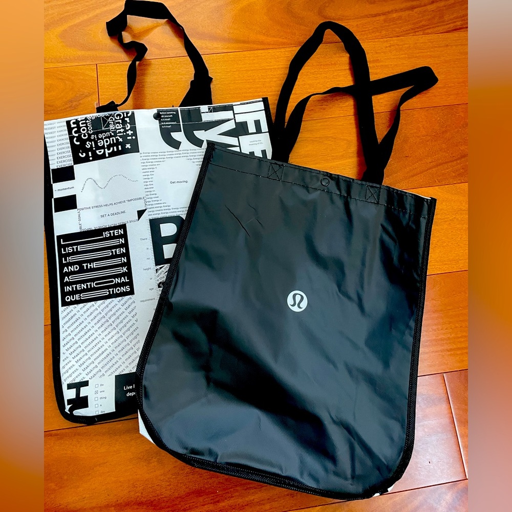 💜 2 lululemon Reusable tote gym Bags